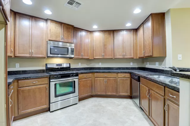 MLS: 6089264 Condo For Sale