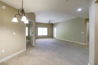 Photo #6: 6089264 Listing 