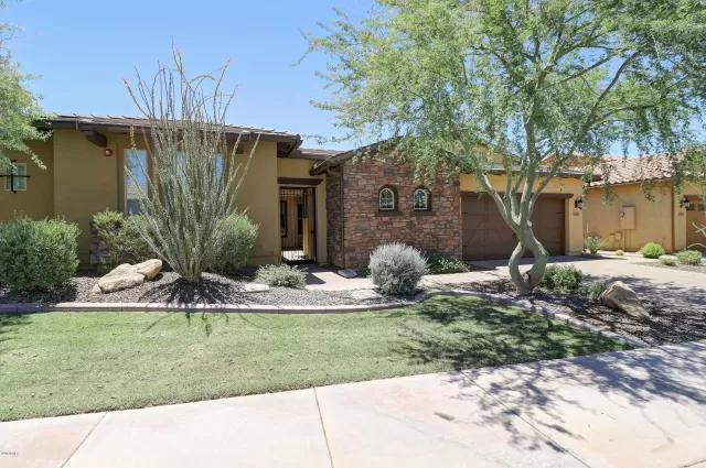 MLS: 6089310 Condo For Sale