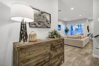 Photo #4: 6089537 Listing