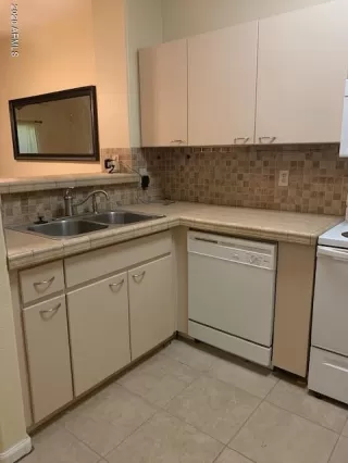 Photo #3: 6089560 Listing 