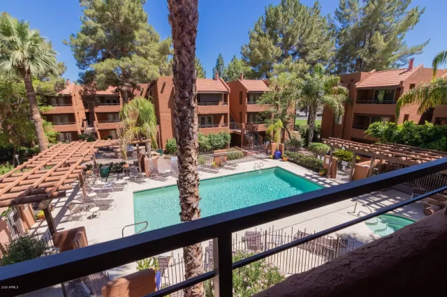 MLS: 6089590 Condo For Sale