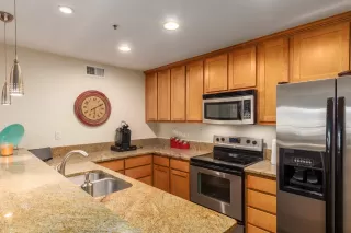 Photo #2: 6089590 Listing