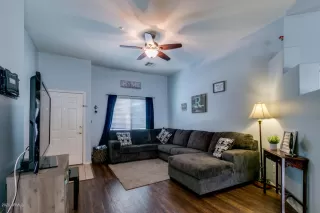 Photo #6: 6089602 Listing