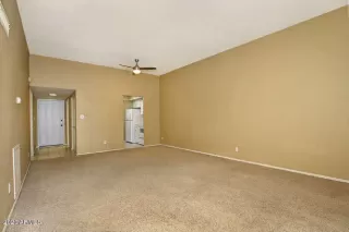 Photo #6: 6089669 Listing