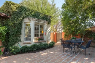 Photo #4: 6089680 Listing