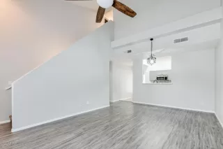 Photo #3: 6089733 Listing