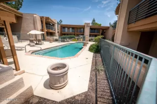 Photo #5: 6089895 Listing