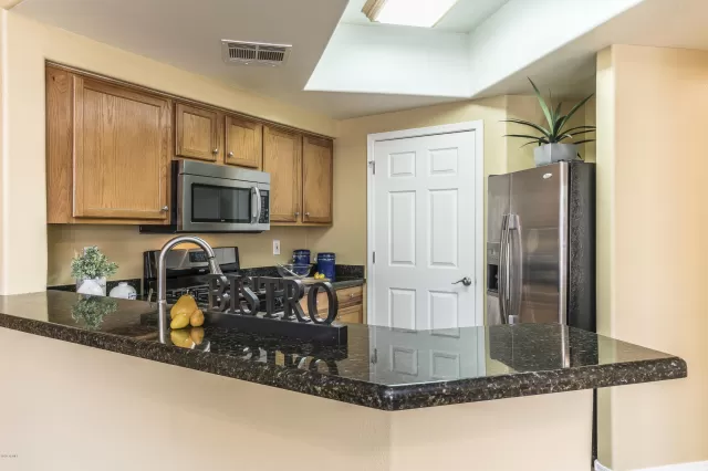 MLS: 6090120 Condo For Sale