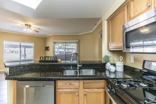 Photo #3: 6090120 Listing