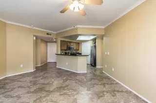 Photo #6: 6090120 Listing