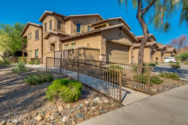 MLS: 6090188 Condo For Sale