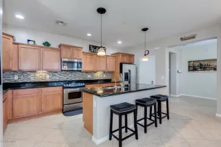 Photo #3: 6090188 Listing