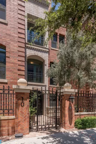 Photo #1: 6090282 Listing 