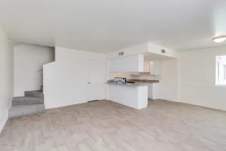 Photo #3: 6090403 Listing