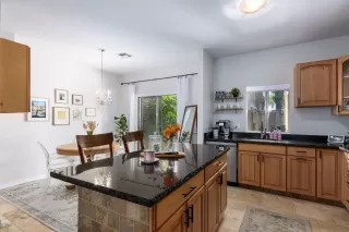 Photo #2: 6090441 Listing