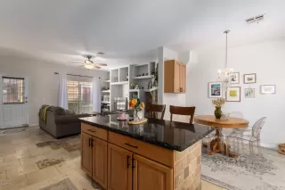 Photo #4: 6090441 Listing