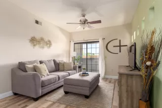 Photo #2: 6090641 Listing