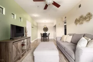 Photo #5: 6090641 Listing