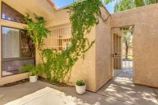 Photo #6: 6090678 Listing