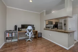 Photo #5: 6090798 Listing 