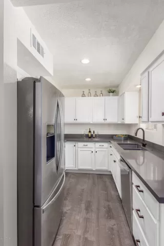 Photo #2: 6090845 Listing