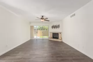 Photo #4: 6090845 Listing