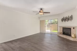 Photo #5: 6090845 Listing