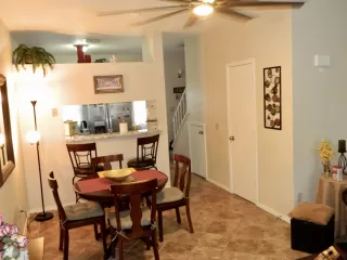 Photo #3: 6090906 Listing