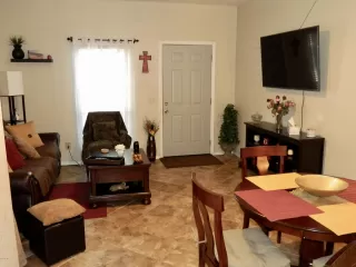 Photo #4: 6090906 Listing