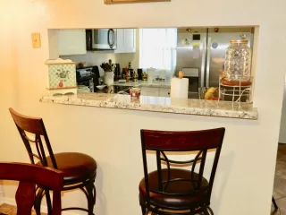 Photo #6: 6090906 Listing