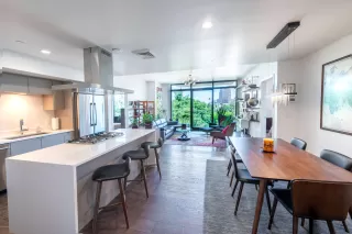 Photo #1: 6091098 Listing