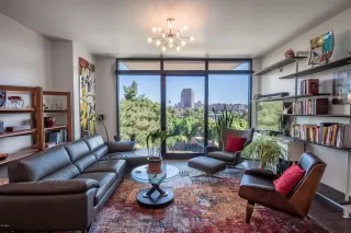 Photo #2: 6091098 Listing