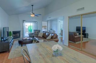 Photo #4: 6091148 Listing