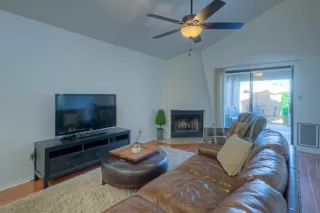 Photo #5: 6091148 Listing