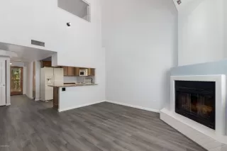 Photo #4: 6091343 Listing