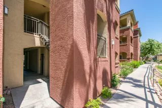 Photo #2: 6091725 Listing