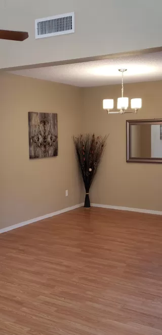 Photo #6: 6091877 Listing