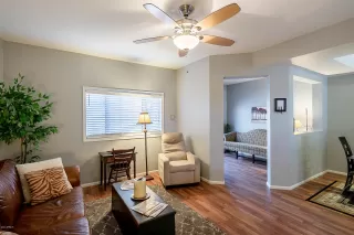 Photo #4: 6092037 Listing