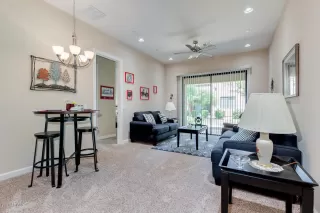 Photo #5: 6092093 Listing