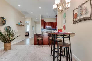 Photo #6: 6092093 Listing