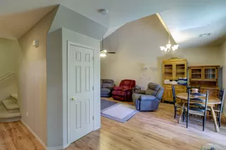 Photo #4: 6092168 Listing