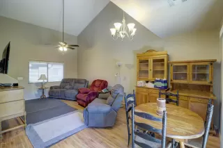 Photo #5: 6092168 Listing