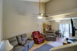 Photo #6: 6092168 Listing