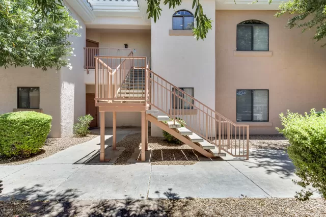 MLS: 6092190 Condo For Sale