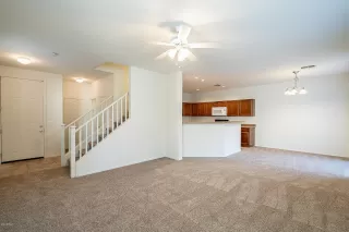 Photo #5: 6092322 Listing