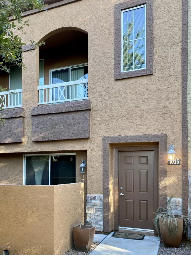 MLS: 6092331 Condo For Sale