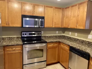 Photo #2: 6092331 Listing 