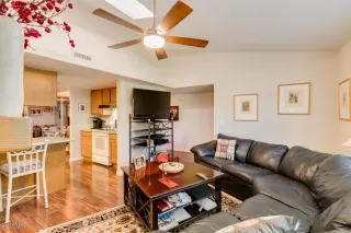 Photo #3: 6092716 Listing