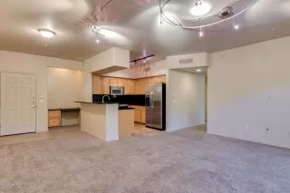 Photo #5: 6092816 Listing